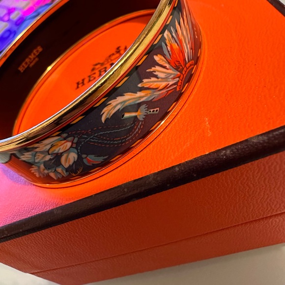 Hermes' Designer Wide Bangle Bracelet - Picture 6 of 9